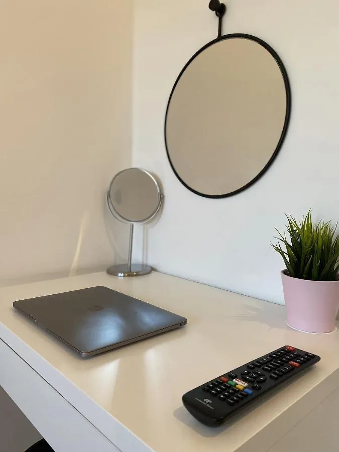 Appartement La Cle -Climatisation - Parking Prive - Ideale - Professionnels - Familles - Amis Hyères